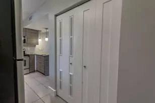 64 Isle of Venice Dr, Fort Lauderdale, FL 33301 - Photo 9
