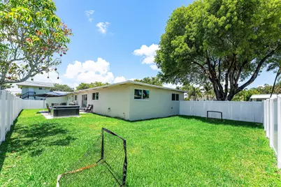 214 SE 5th Street, Dania Beach, FL 33004 - Photo 35