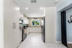214 SE 5th St, Dania Beach, FL 33004 - Photo 11