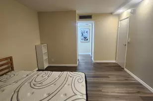 3301 N Country Club Dr, Aventura, FL 33180 - Photo 11