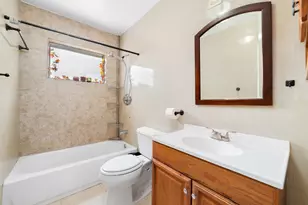 2210 Everglades Dr, Miramar, FL 33023 - Photo 13