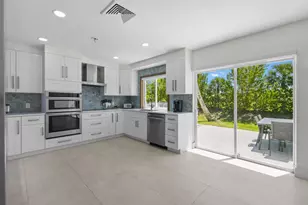 114 N Beach Rd, Jupiter Island, FL 33455 - Photo 19