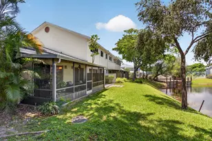 1921 Discovery Cir E, Deerfield Beach, FL 33442 - Photo 3