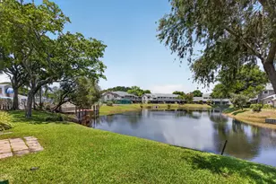 1921 Discovery Cir E, Deerfield Beach, FL 33442 - Photo 13