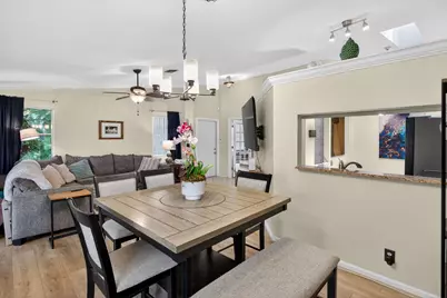 1921 Discovery Circle E, Deerfield Beach, FL 33442 - Photo 9