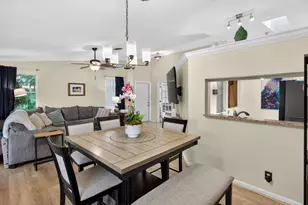1921 Discovery Cir E, Deerfield Beach, FL 33442 - Photo 9