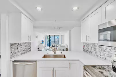 17 Royal Palm Way #3010, Boca Raton, FL 33432 - Photo 11
