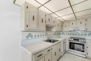 2835 SW 13th St, Delray Beach, FL 33445 - Photo 5