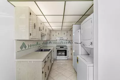 2835 SW 13th Street #202, Delray Beach, FL 33445 - Photo 3
