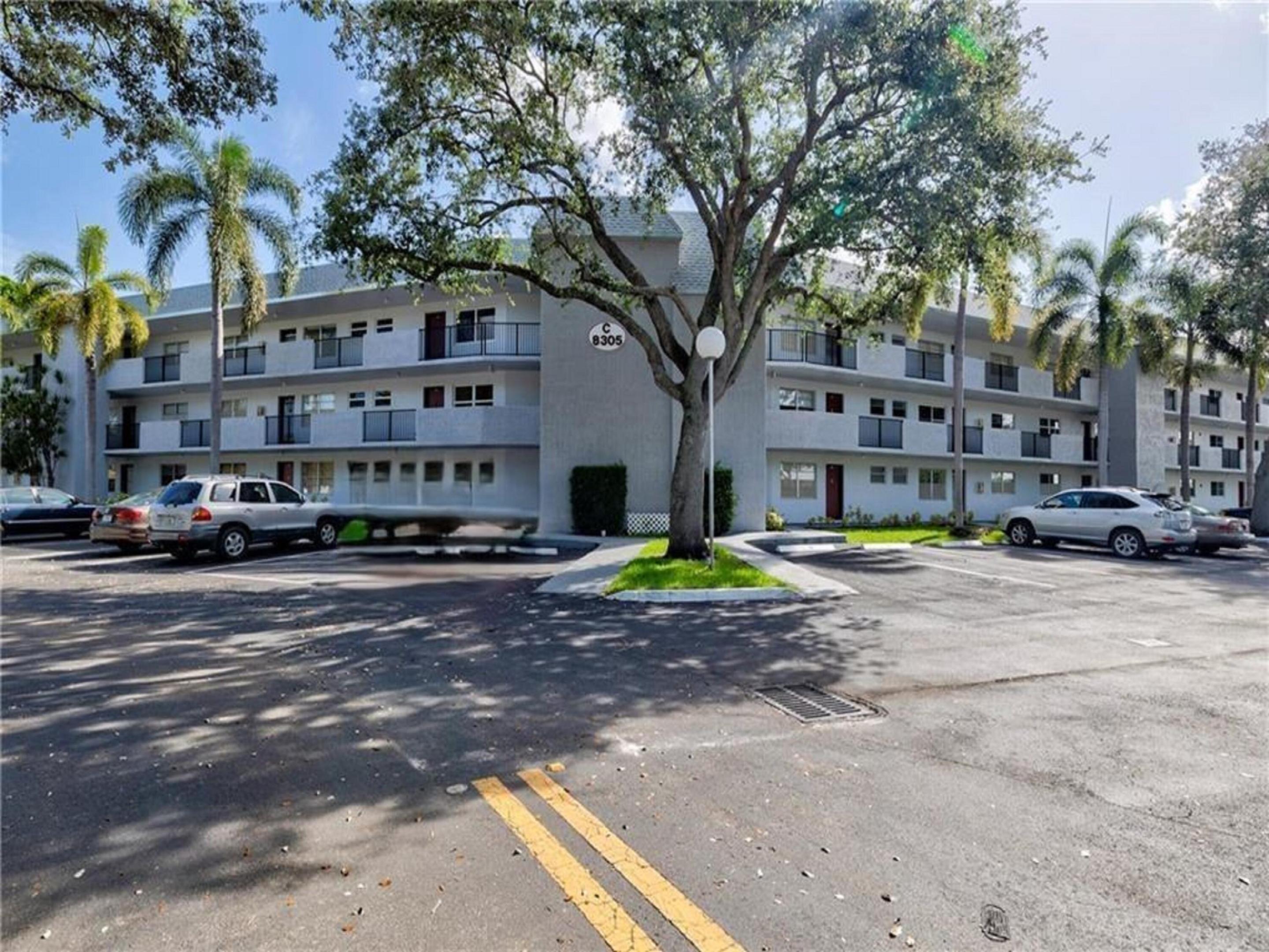8305 NW 61st St #C209 main architectural view