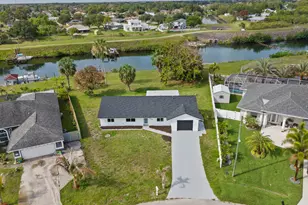 2674 SW Monterrey Ln, Port Saint Lucie, FL 34953 - Photo 23