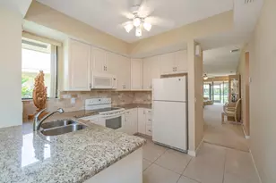 135 Old Meadow Way, Palm Beach Gardens, FL 33418 - Photo 9