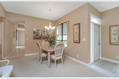 135 Old Meadow Way, Palm Beach Gardens, FL 33418 - Photo 7