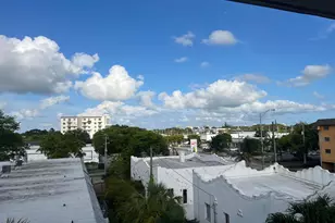 365 NE 125th St, North Miami, FL 33161 - Photo 13