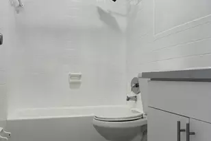 365 NE 125th St, North Miami, FL 33161 - Photo 9