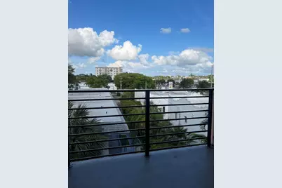 365 NE 125th Street #405, North Miami, FL 33161 - Photo 15