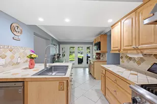 8492 NW 15th Ct, Coral Springs, FL 33071 - Photo 17