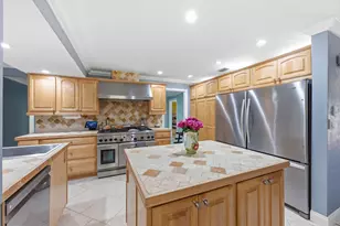 8492 NW 15th Ct, Coral Springs, FL 33071 - Photo 5