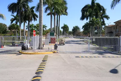 1250 SE 26th Street #204, Homestead, FL 33035 - Photo 15