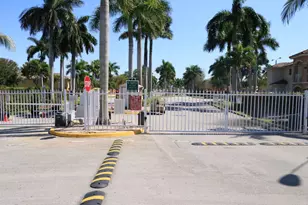 1250 SE 26th St, Homestead, FL 33035 - Photo 15