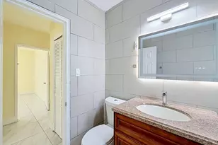 2037 Washington St, Hollywood, FL 33020 - Photo 9