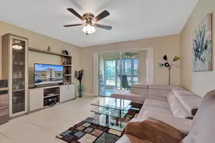 401 SE 3rd St, Dania Beach, FL 33004 - Photo 29