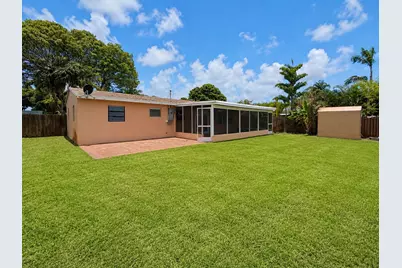 1428 SW 1st Avenue, Deerfield Beach, FL 33441 - Photo 17