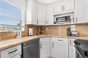 360 Monaco Ct, Delray Beach, FL 33446 - Photo 11