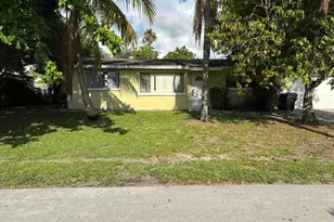 2201 W Carol Cir, West Palm Beach, FL 33415 - Photo 1