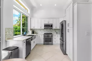 116 Coral Cay Dr, Palm Beach Gardens, FL 33418 - Photo 9
