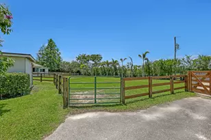 15560 46th Ln S, Wellington, FL 33414 - Photo 11