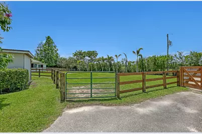 15560 46th Lane S, Wellington, FL 33414 - Photo 11