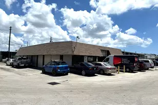 2355 NW 30th St, Oakland Park, FL - Photo 1