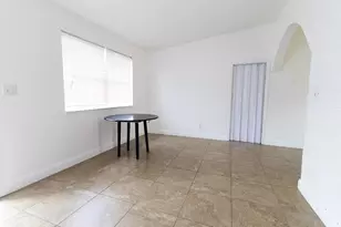 630 NW 15th Terrace, Fort Lauderdale, FL 33311 - Photo 5