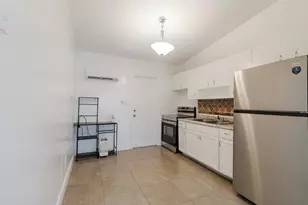 630 NW 15th Terrace, Fort Lauderdale, FL 33311 - Photo 3