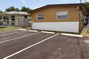 630 NW 15th Terrace, Fort Lauderdale, FL 33311 - Photo 3