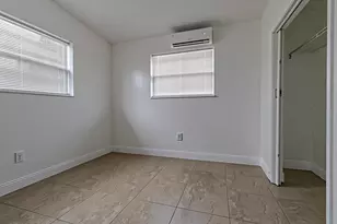 630 NW 15th Terrace, Fort Lauderdale, FL 33311 - Photo 7