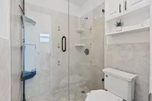 4461 NE 19th Ave, Oakland Park, FL 33308 - Photo 5