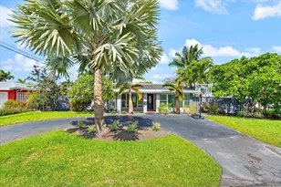 4461 NE 19th Ave, Oakland Park, FL 33308 - Photo 15