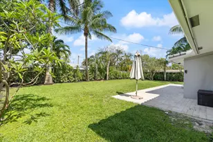 4461 NE 19th Ave, Oakland Park, FL 33308 - Photo 13