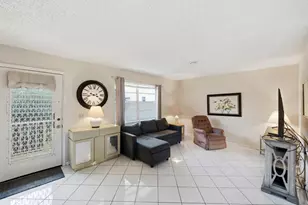 519 Burgundy K, Delray Beach, FL 33484 - Photo 5