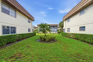52 Saxony B, Delray Beach, FL 33446 - Photo 25