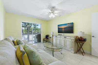 213 Wellington E, West Palm Beach, FL 33417 - Photo 17