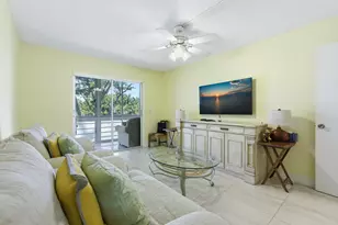 213 Wellington E, West Palm Beach, FL 33417 - Photo 17