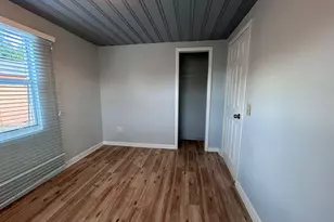 3901 Lakewood Rd, Palm Springs, FL 33461 - Photo 9