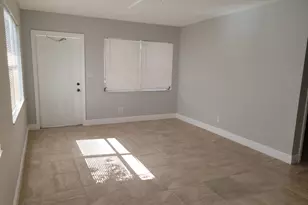 651 NE 46 Th, Oakland Park, FL 33334 - Photo 3