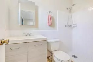 2707 NW 53rd St, Fort Lauderdale, FL 33309 - Photo 17