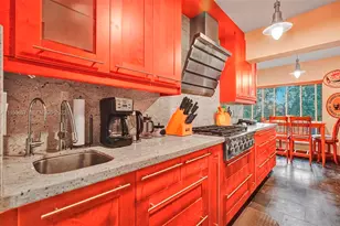 4808 Queen Palm Ln, Tamarac, FL 33319 - Photo 9