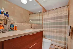 4808 Queen Palm Ln, Tamarac, FL 33319 - Photo 7