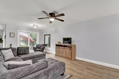 3300 Commodore Court, West Palm Beach, FL 33411 - Photo 5